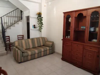 Area soggiorno di Holiday Home MarEmi Portopalo by Interhome