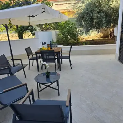 Lemon House