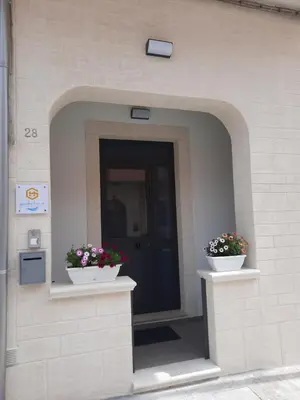 Facciata o entrata di giuchi home casa vacanze