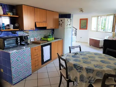 Cucina o angolo cottura di Villa al mare sulla scogliera