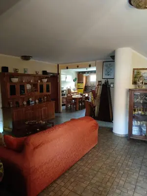 Area soggiorno di Villa per famiglia