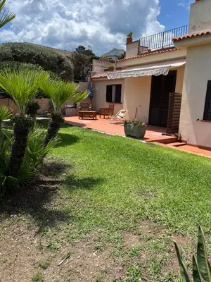 Giardino di Casa LiaLara Mare