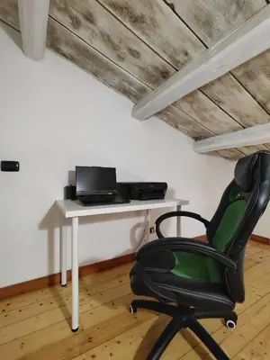 TV o dispositivi per l'intrattenimento presso Viridi Secret Oasis - Private Hot Tub