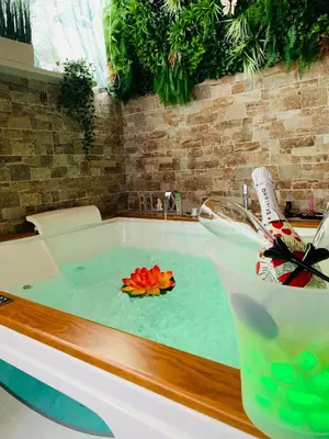 Piscina di Suite i biddizzi da Sicilia o nelle vicinanze