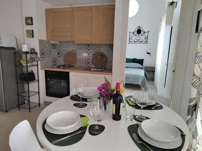 Cucina o angolo cottura di Apartment Amici Miei di Levante by Interhome