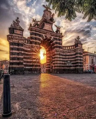 Alba o tramonto visti dall'interno dell'appartamento o dai dintorni