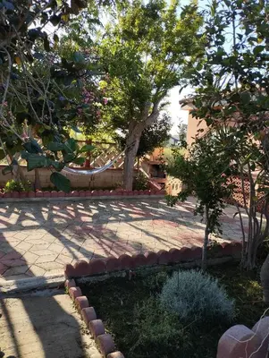 Giardino di Jasmine House, Viale Kennedy, Santa Maria del focallo