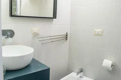 Bagno di Tabula Forum house