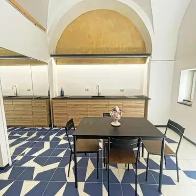 Tabula Forum house