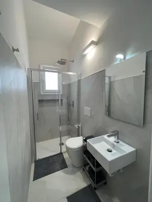 Bagno di Villa Giuliana Luxury Home: piscina, solarium, barbecue. A pochi passi dal mare