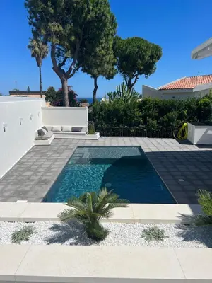 Piscina di Villa Giuliana Luxury Home: piscina, solarium, barbecue. A pochi passi dal mare o nelle vicinanze
