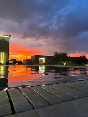 Alba o tramonto visti dall'interno del bed & breakfast o dai dintorni