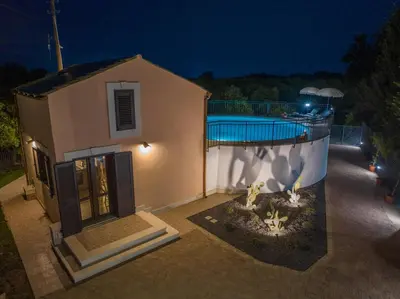 Piscina di Villa Tatai Country House by Dimore Trinacria o nelle vicinanze