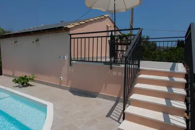 Piscina di Villa Tatai Country House by Dimore Trinacria o nelle vicinanze
