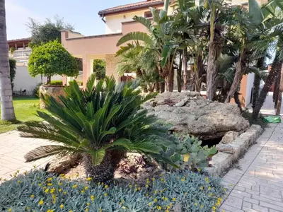 Giardino di Siracusa mare