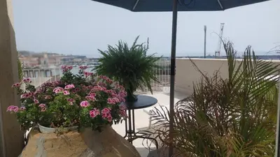 Balcone o terrazza di ATTICO SUL PORTO DI CATANIA E VISTA VULCANO