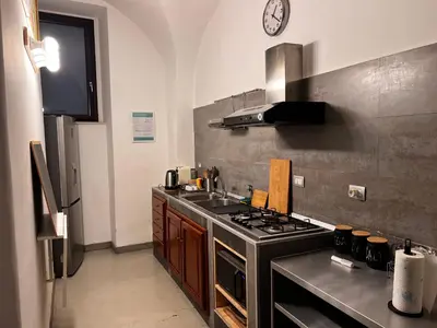Cucina o angolo cottura di SAN MICHELE HOME - Appartamento in centro storico Catania