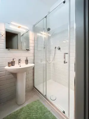 Bagno di Casa Mariolina, brand new refurbished 2 bed apartment in the historical center