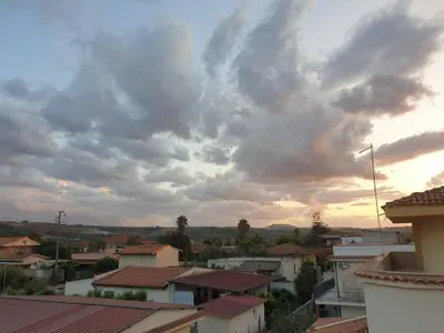Alba o tramonto visti dall'interno dell'appartamento o dai dintorni
