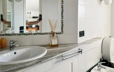 Bagno di Lovely Apartment In Siracusa With Wifi