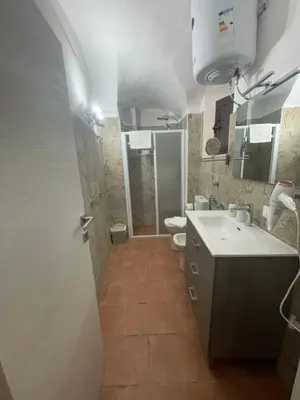 Bagno di L’Arco di Athena