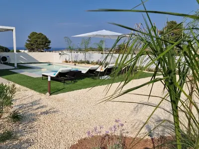 Piscina di Villa Elisia - villetta con piscina privata o nelle vicinanze