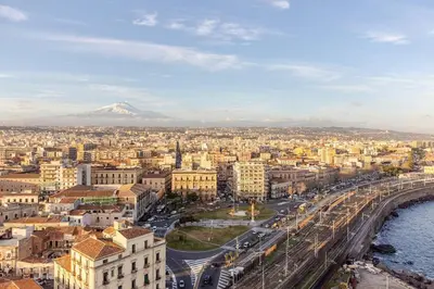Vista generica su Catania o vista sulla città dall'interno del bed & breakfast