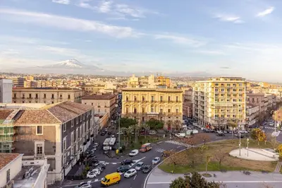 Vista generica su Catania o vista sulla città dall'interno del bed & breakfast