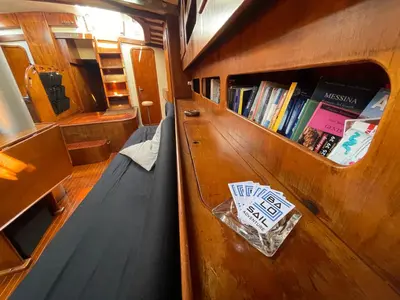 Biblioteca nella barca