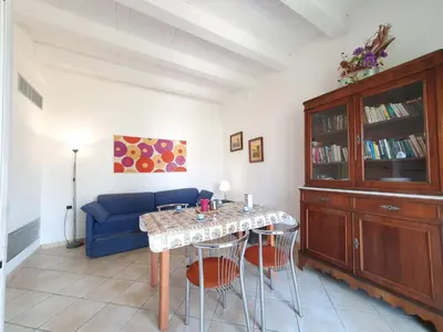 Area soggiorno di Apartment La Rosa-2 by Interhome