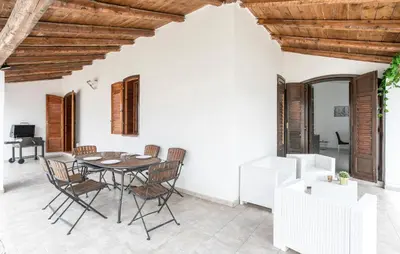 Area soggiorno di Amazing Home In Siracusa With Wifi