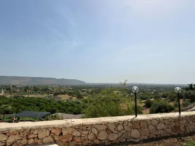 Paesaggio naturale nelle vicinanze della villa