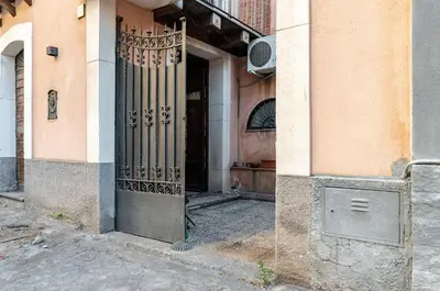 Planimetria di GuestHost - Castello Ursino Apartment with Balcony