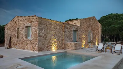 Piscina di PALMENTO SAN LORENZO 6, Emma Villas o nelle vicinanze