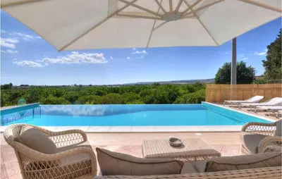 Piscina di Smeraldo o nelle vicinanze