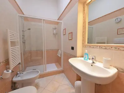 Bagno di Villa Giardino delle Meraviglie by Interhome