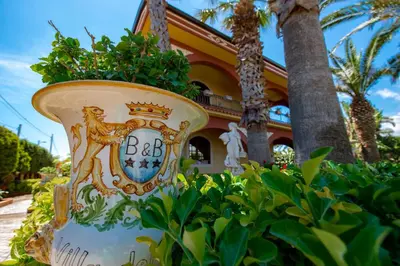 Giardino di Villa del Papiro Charme Apartments