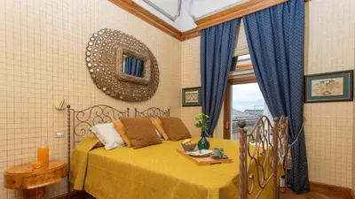 Letto o letti in una camera di BELVEDERE GUASTELLA A 8, Emma Villas