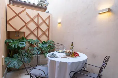 Cibo presso l'appartamento o nelle vicinanze