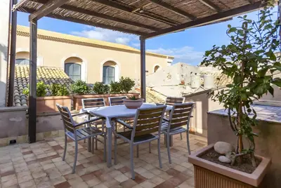 Balcone o terrazza di Casa Eu - Studio Flat with Private Terrace WiFi