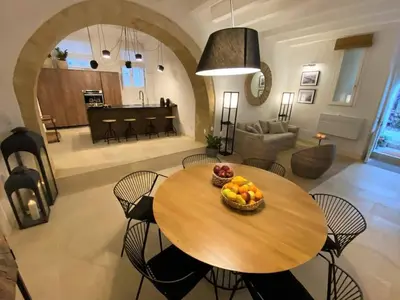 Area soggiorno di Croce Luxury Apartment with Air Conditioning, Wi-Fi n0975