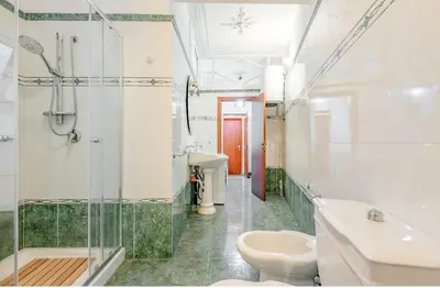 Bagno di Art in Center