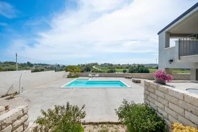Piscina di Villa Stefania o nelle vicinanze