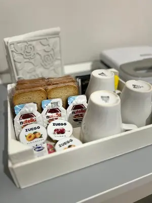Set per la preparazione di tè e caffè presso La Bella Catania Home