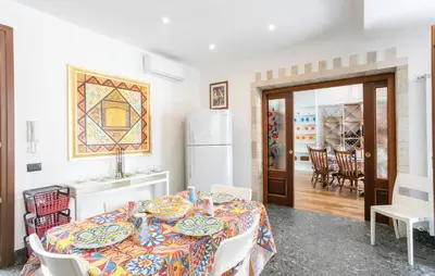 Area soggiorno di Beautiful Home In Punta Milocca