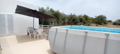 Piscina di Casale Donna Morena o nelle vicinanze
