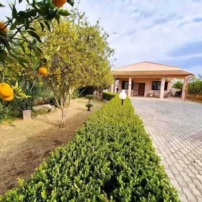 Villa del Mandorlo