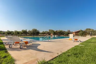 Piscina di Casale Graffetta o nelle vicinanze