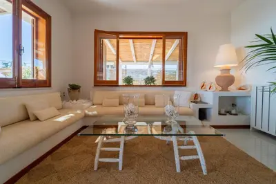 Area soggiorno di Villa Silvia 30mt from the Beach sea view
