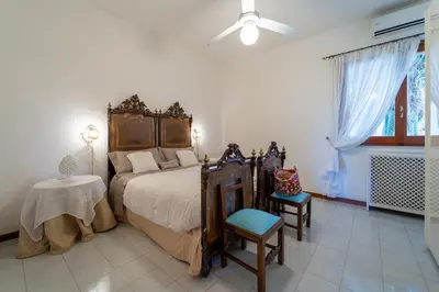Letto o letti in una camera di Villa Silvia 30mt from the Beach sea view